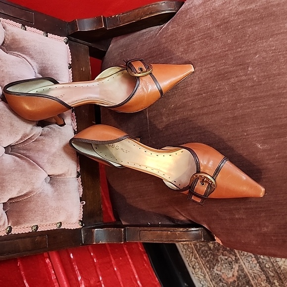 BCBGirls Vintage Look Women's Pumpkin Orange Leather Heels Size 8-1/2 Halloween - Picture 1 of 12